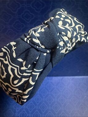 Navy Floral Knot Headband